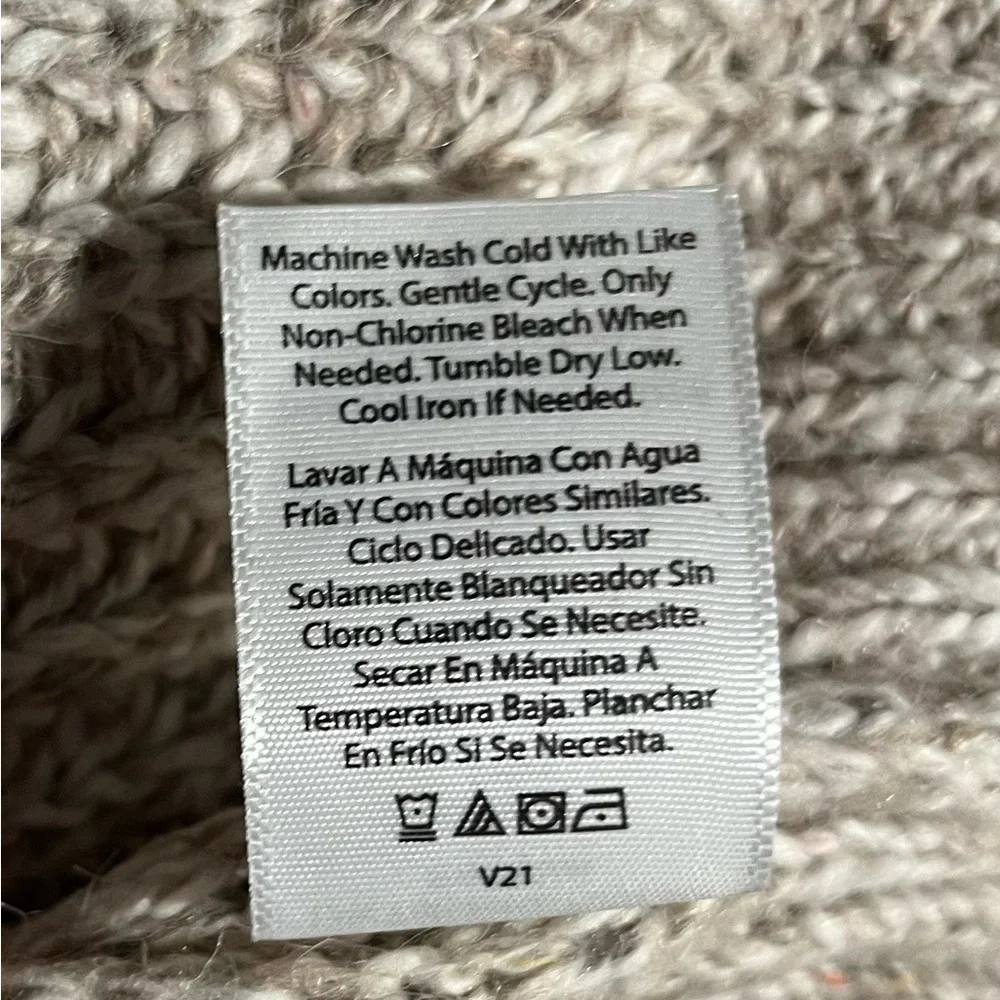 Time and Tru Women’s Plus Size Sweater